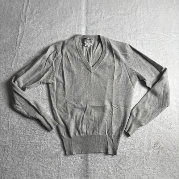 VTG Bullock's Town & Travel Grey V-Neck Long Sleeve Cashmere Sweater Women's Sma - Picture 1 of 7
